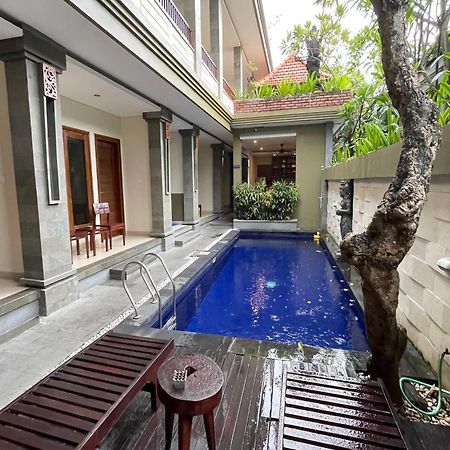 Singgah Hotel Seminyak Exterior foto